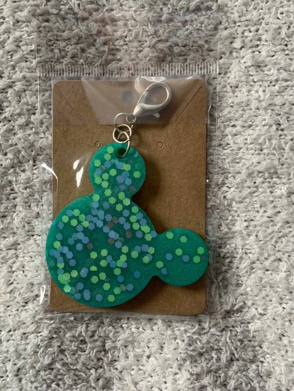Red Glitter Mouse-Shaped Keychain